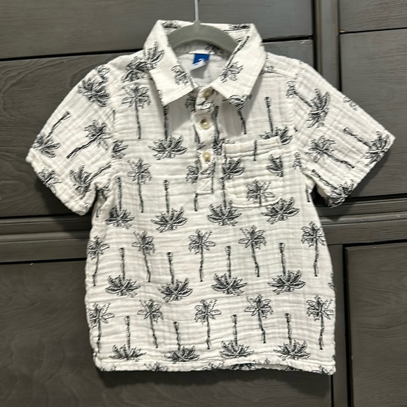 Old navy palm tree gauzy top - Picture 1 of 2